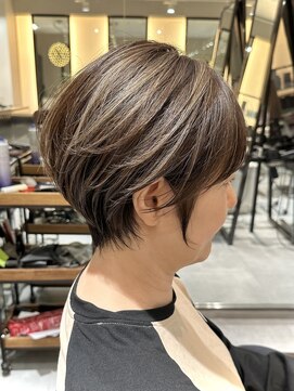 ラボー ノースプラザ店(LA'BO) 【LA'BO三浦】くびれショート×白髪ぼかしハイライト