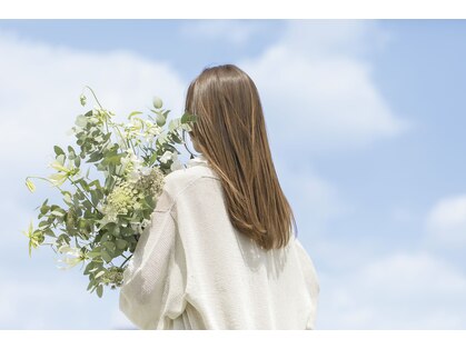 ロサ ブランシェ バイ エスト(Rosa Blanche by est)の写真