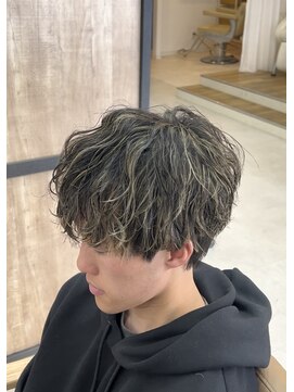 エッジ(EDGE) 大分メンズツイストスパイラルパーマメッシュブリーチショート