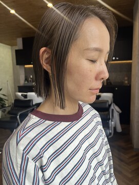 サクラ 岐阜(SAKURA) ショートボブ 切りっぱなしボブ 髪質改善カラー 岐阜