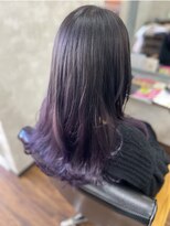 ハレ(80)&nbsp;暗髪×ラベンダーで魅せるツヤ感カラー