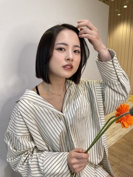 ルク(Luc) 切りっぱなしボブ