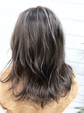 クレア(CREA) ダメージレスで赤みなしハイライト