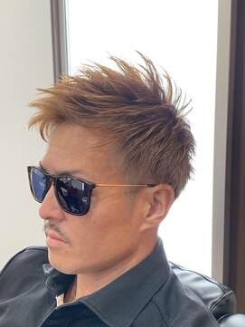 カルムンド バイ トコヘイ(CALMUNDO by TOKOHEI) 【ちょいワルソフモヒ風ワイルドアップバング】