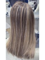 ル サロン リーカ 高見ノ里駅前本店(Le’Salon RYiCA)&nbsp;太めハイライト　バレイヤージュカラー