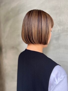 スペシウムバイアンバースデー(spacium by UNBIRTHDAY) 白髪ぼかしとスッとまとまるミニボブ○