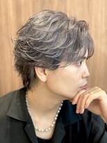 オスマン 御茶ノ水神保町店(Osmann)&nbsp;透明感シルバー×フェザーショート