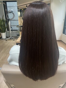 ヌビア 青葉台(NUBIA) 艶カラー