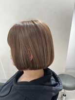 グランマイル(Gran mile) イルミナ白髪ぼかし&綺麗なボブ