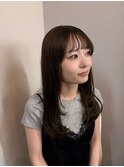 オリーブベージュ×レイヤースタイル