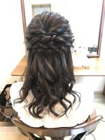 ロカット サロン(Roquat Salon)&nbsp;くるりんぱハーフアップアレンジ【ヘアアレンジ　立川南/袴】