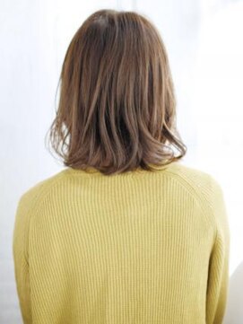 ヘアメイク ナル(hair make nalu) かきあげバングのキレイめカールスタイル