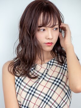 オーストヘアジジ(Aust hair Gigi) 大人かわいい、ゆるふわセミロングのピンクグレージュカラー