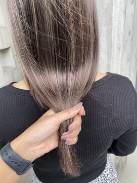 リバレッジ 広尾(Leverage) 秋カラー ハイライトアッシュベージュ