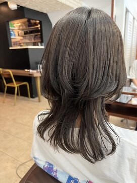 ラブリッシュ(LOVERICHE) ミディアムウルフスタイル♪【延山styling】