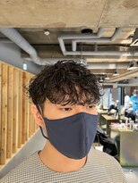 アカ(ACA)&nbsp;メンズカットパーマ波巻ツイストスパイラルパーマ札幌大通