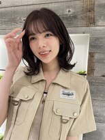 たっぷりレイヤーくびれミディアム【肥田亜沙美】