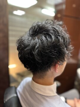 ヒロギンザ 新橋日比谷口店(HIRO GINZA) ゆるめスパイラルパーマスタイル