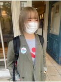 オリーブベージュと顔まわりレイヤー