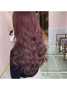 ゲーム バイ アランスミシー 横浜(GAME by Alan Smithee) ピンクラベンダー