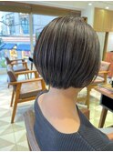ショート/小顔前髪ワンカール黒髪ネビージュボブルフ