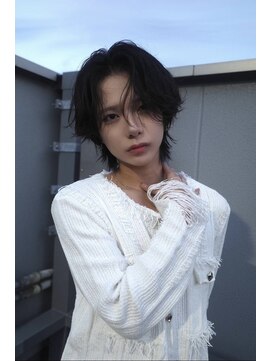 ピア ヤクイン(Pia Yakuin) ミディアムセンターパート