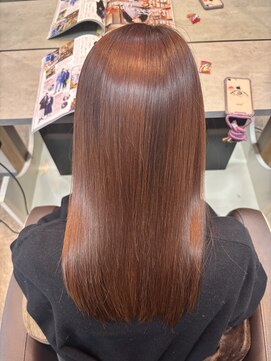 クオン(kuon) 超高濃度水素の力で、髪の内側から輝くツヤ髪へ