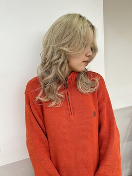 メルバイグラフ 梅田(mel by GRAFF) コテ巻きレイヤー