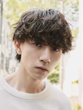 バイフィフス 原宿/表参道(by fifth) 原宿シャドウパーマ緩めメンズマッシュウルフカットツーブロック