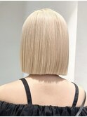 【切りっぱなしボブ × ペールトーンブロンド】