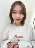 レイヤーボブ シースルーバング グレージュカラー