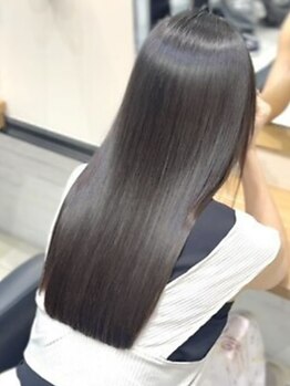 メゾンブラン アヴェダ(Maison Blanc AVEDA)の写真/【年間2000名超がリピート】髪質やクセを丁寧に見極めて仕上げる、プレミアムストレートで極上の髪質改善を