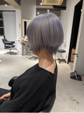 【ADDICT_YUKI】ホワイトシルバーショート