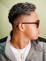 プロショップウェーブ(PRO SHOP WAVE) スペインカール/テーパーフェード/メンズパーマ/フェザーパーマ