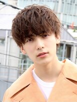 ルーシー 名古屋栄(LUCEY) センターパートニュアンスパーマフェザーパーマ波巻きパーマ