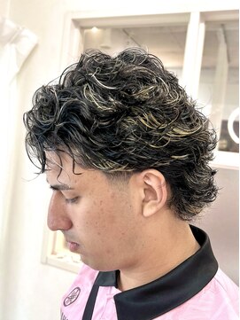 コハク(COHAQ BEAUTY AND RESORT) マレットヘアハイライト/テーパーフェード/ブリーチ/メンズ