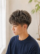アズールサン 草加西口店(azule-sun)&nbsp;マッシュツーブロックにツイストパーマとメッシュとカラー/草加