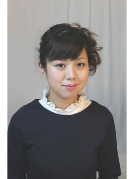 ボージュ (VOSGES) ドレスヘア・アップスタイル