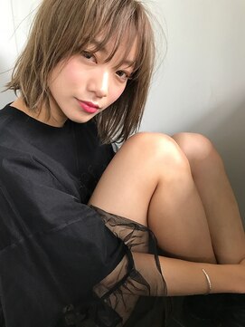 カルヴィナ(CALVINA) 【CALVINA】レイヤーショートボブ