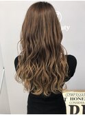 ベージュ_ハイライト_バレイヤージュ_ギャル95