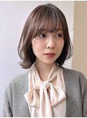 大人可愛い20代30代40代小顔レイヤーボブ×シアーベージュ