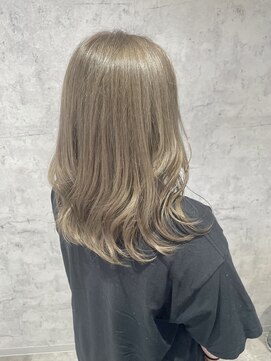 フィル(fil.) 超大人気ミルクティーカラー