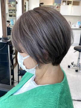 ハーツ(Heart's) グレージュ×コンパクトショート