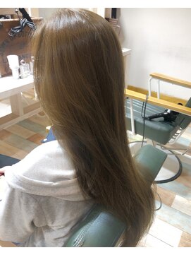 デイズ(DAYS) オリーブ/マット/緑/ベージュ/グレージュ/クールな印象/明るめ