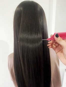 パル(pal)の写真/広がり・クセ対策に◎【縮毛矯正+カット￥11000～】ダメージを抑えながらナチュラルな美髪をつくる♪