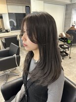 アンダーバーホワイト(_white)&nbsp;顔周りレイヤーカット