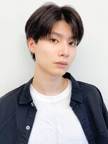 毛流れハンサムショートセンターパートメンズ黒髪爽やか