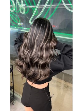 キング(K!ng) 縮毛矯正髪質改善ハイライトレイヤーカット楠葉美容室エクステ