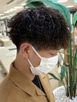 シャルムバイケンジ(Charm.by KENJE) 銀座メンズパーマ波巻きシャドウパーマツイストスパイラル無造作