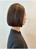 切りっぱなしボブ/ハイライトカラー/シアーベージュ